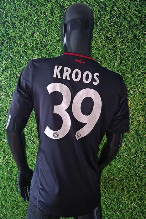Bayern Monachium Adidas Climacool 2010/11 third #39 Kross rozmiar: S/M