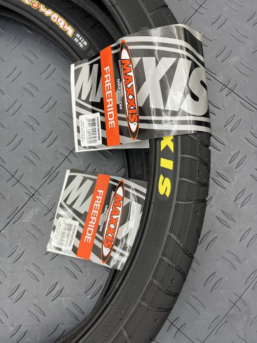 Par de pneus maxxis hookworm 26x2.5