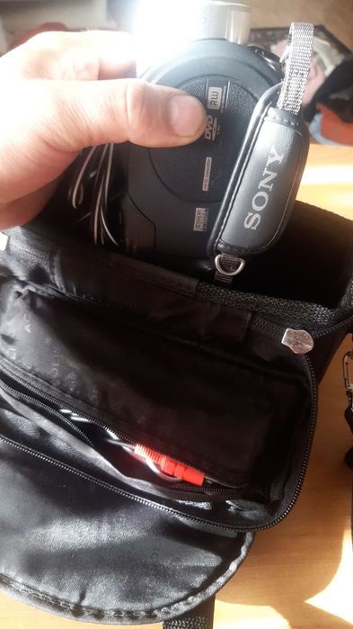 Продам видеокамеру.