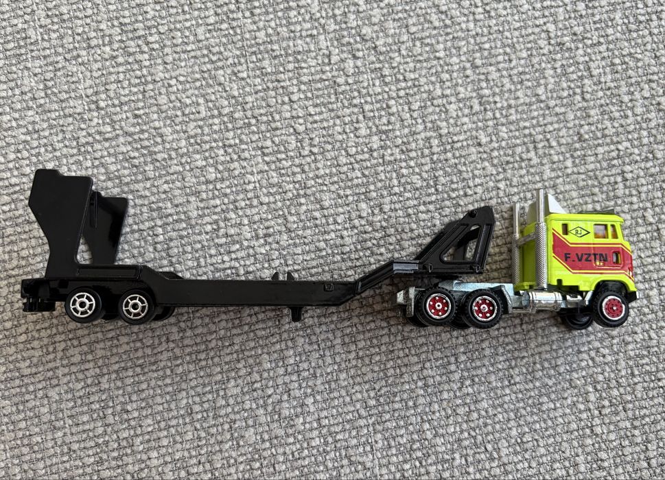 Majorette Ford CLT 9000 / transporter / made in France