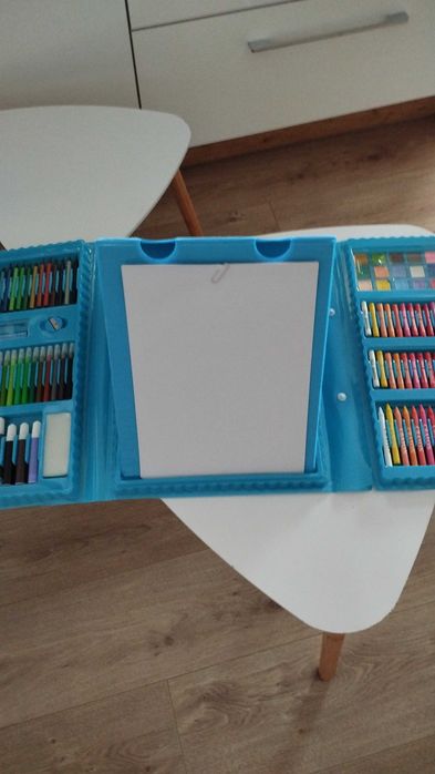Zestaw artystyczny dla dzieci
