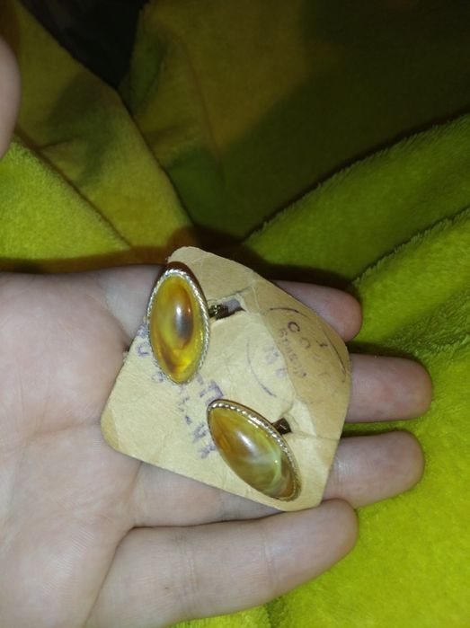 Запонки СССР с янтарём винтажные редкие жолтые с камнем овальные