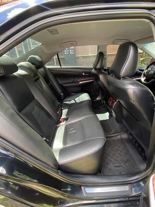 Toyota Camry 2013 Рік Офіційна!