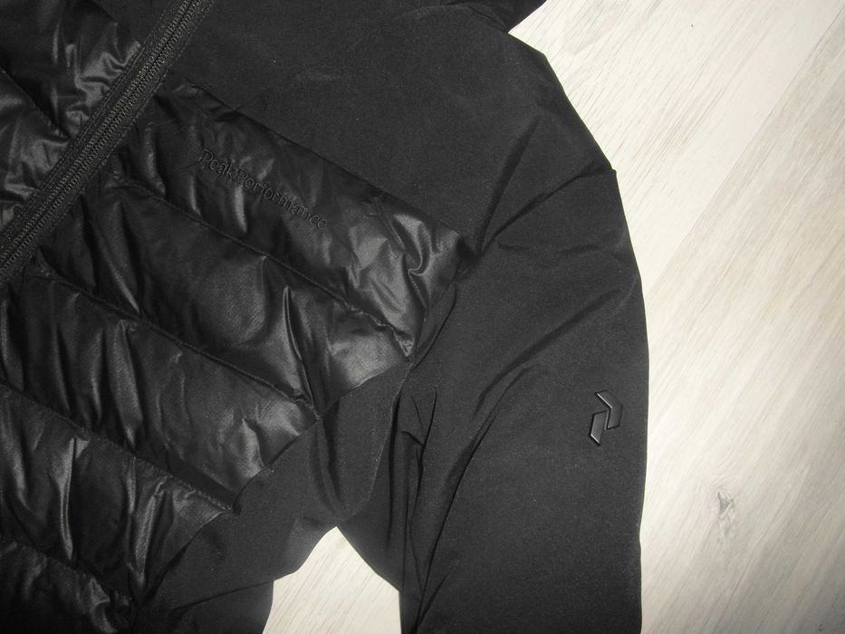 Peak Performance Blackfire Winter Jacket Kurtka Damska Puchowa M
