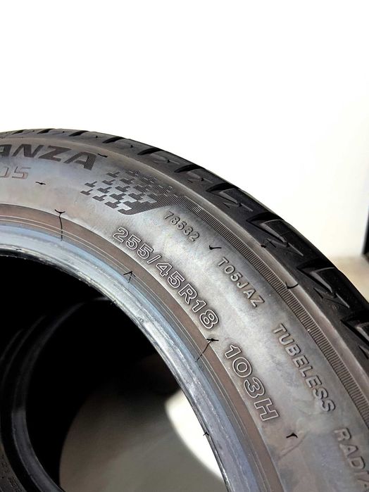 Pneus Bridgestone Turanza T005 - 255/45/18 - Como NOVOS