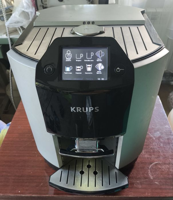 Продам кавомашину Krups Barista EA9000
