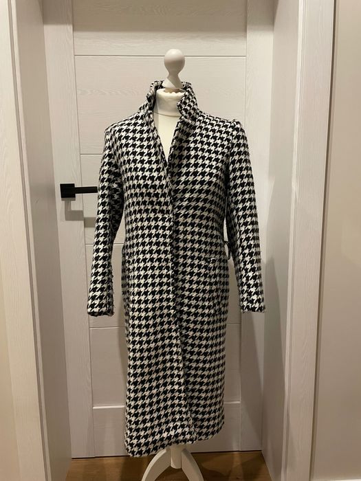 Płaszcz damski w kratkę