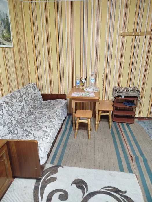 Затишна кімната з технікою, вул. Азербайджанська 8-б. Метро 15 хв.