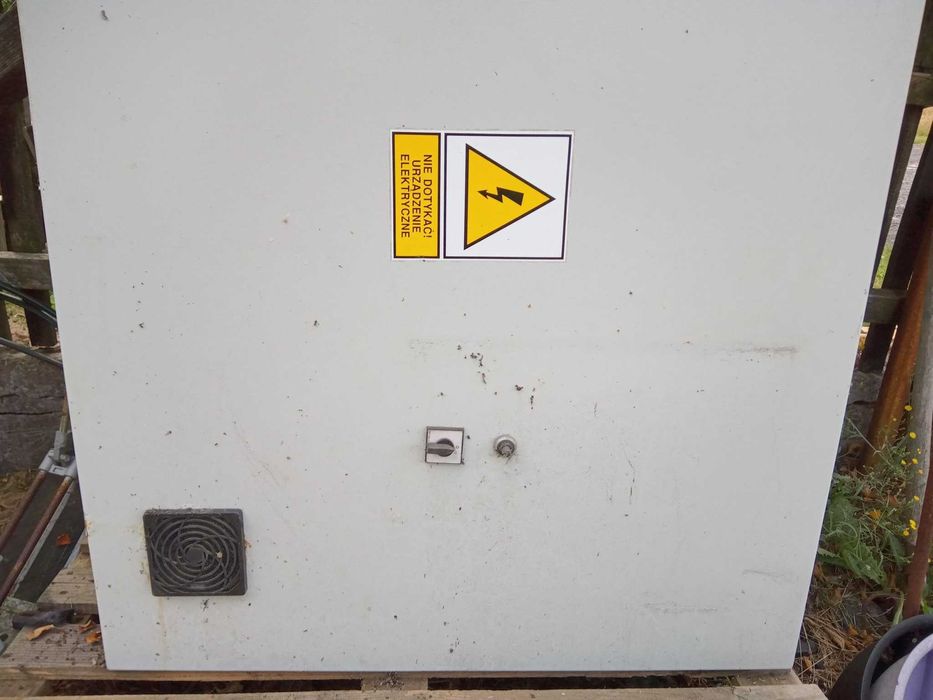 Rozdzielnie elektryczne z wyposażeniem