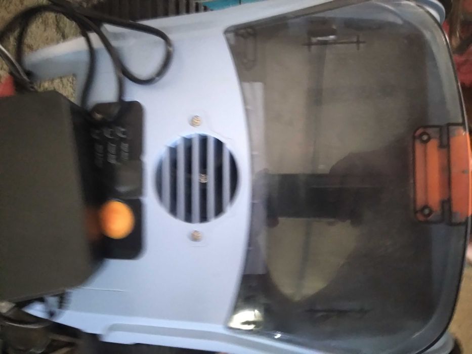 Maquina limpar piscinas