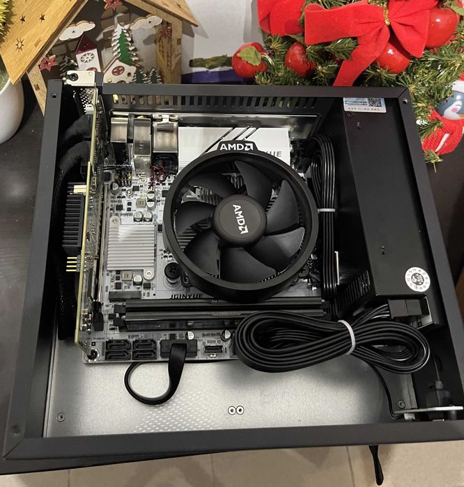 NAS / Server RYZEN PRO (ITX, SFF) / 18TB/32GB