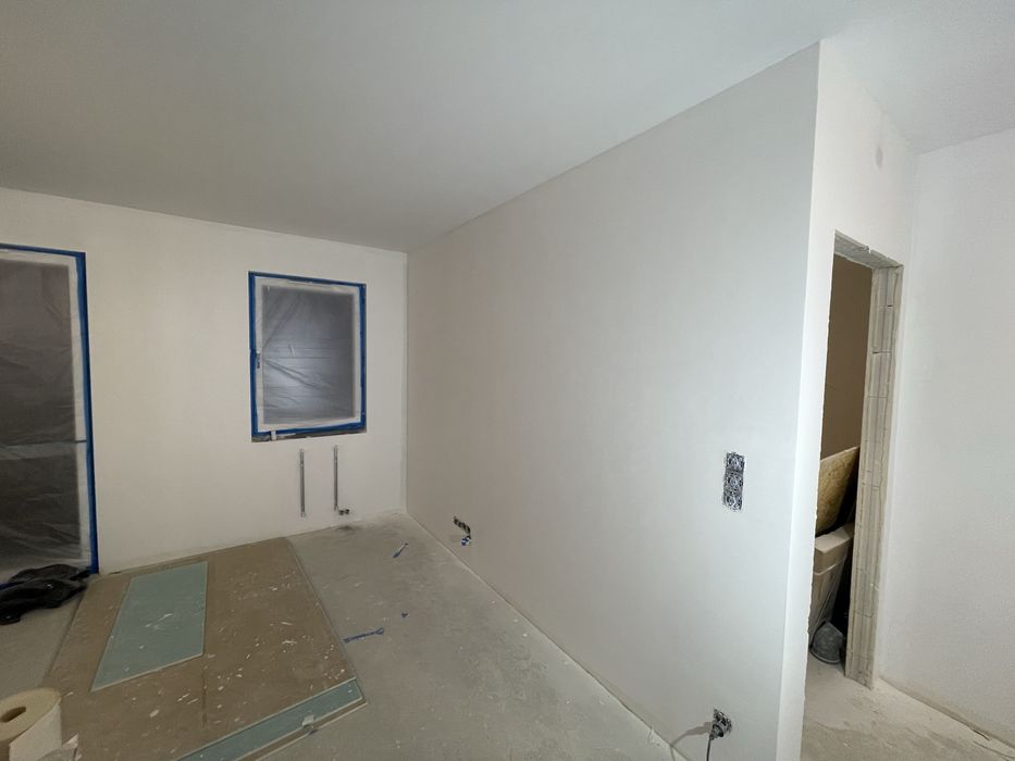 Wykonczenia/Remonty kompleksowo/Szpachlowanie/Malowanie natryskowe