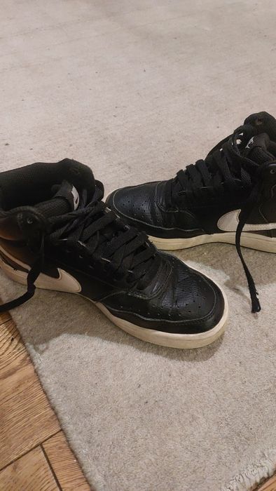 Nike Sneakersy Court Vision Mid DN3577 Czarny 36