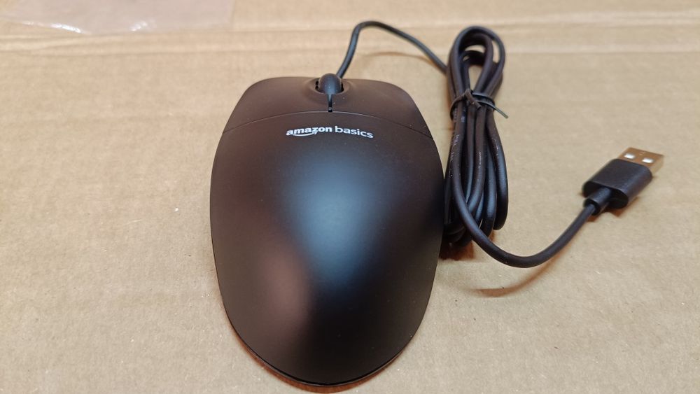 Amazon Basics - Mysz optyczna z 3 przyciskami  portem USB Windows  Mac