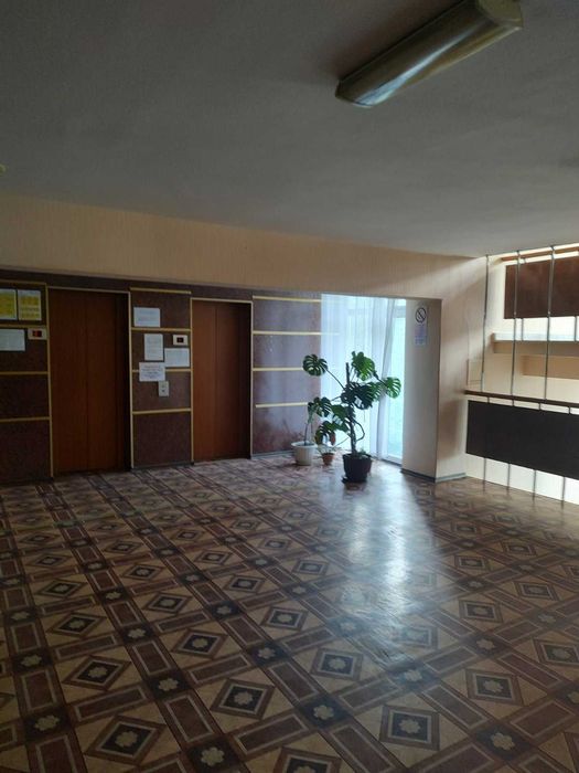 Ст.м. Голосіївська- 1 хв! Здам офіси 15-16 м.кв. Є своя мокра точка!!