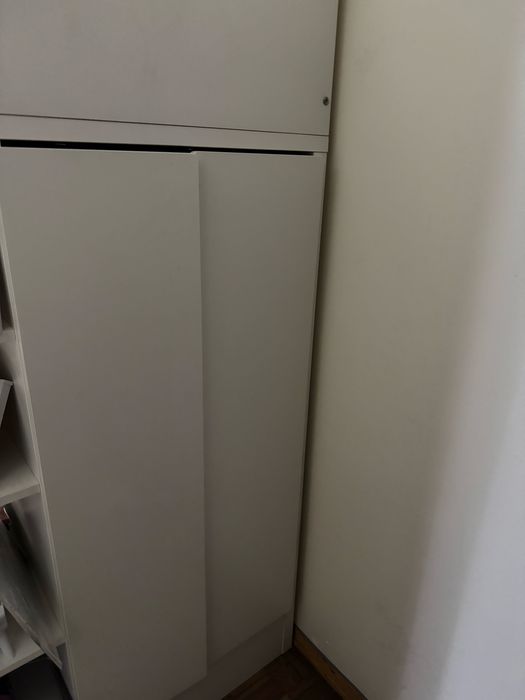 Cama alta ikea c/ roupeiro e secretaria