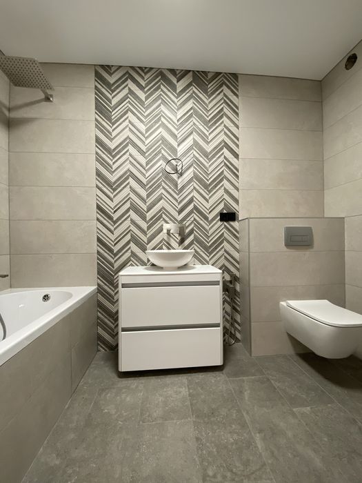 Продам 2 кімнатну квартиру в новобудові( Корбутівка )