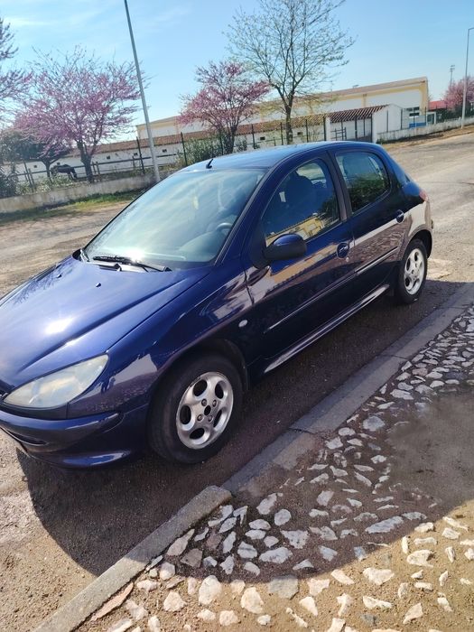 Peugeot 206 de 2000 vendo/troca por mota