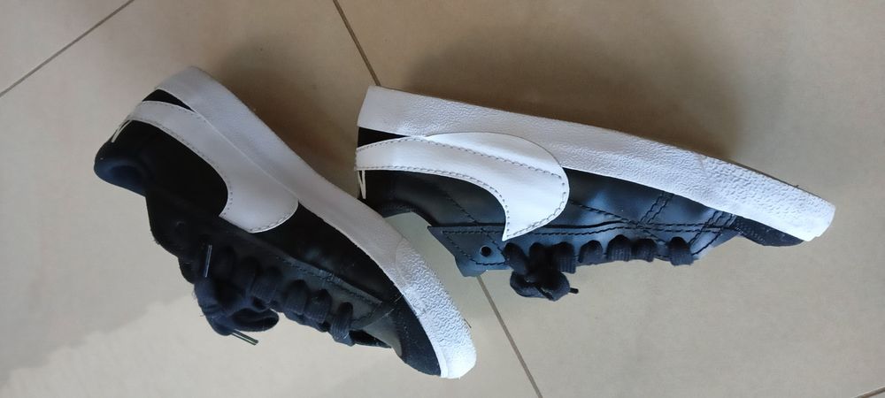 Sneakersy, Trampki
