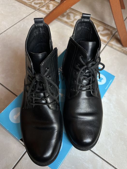 Жіночі шкіряні демісезонні чоботи