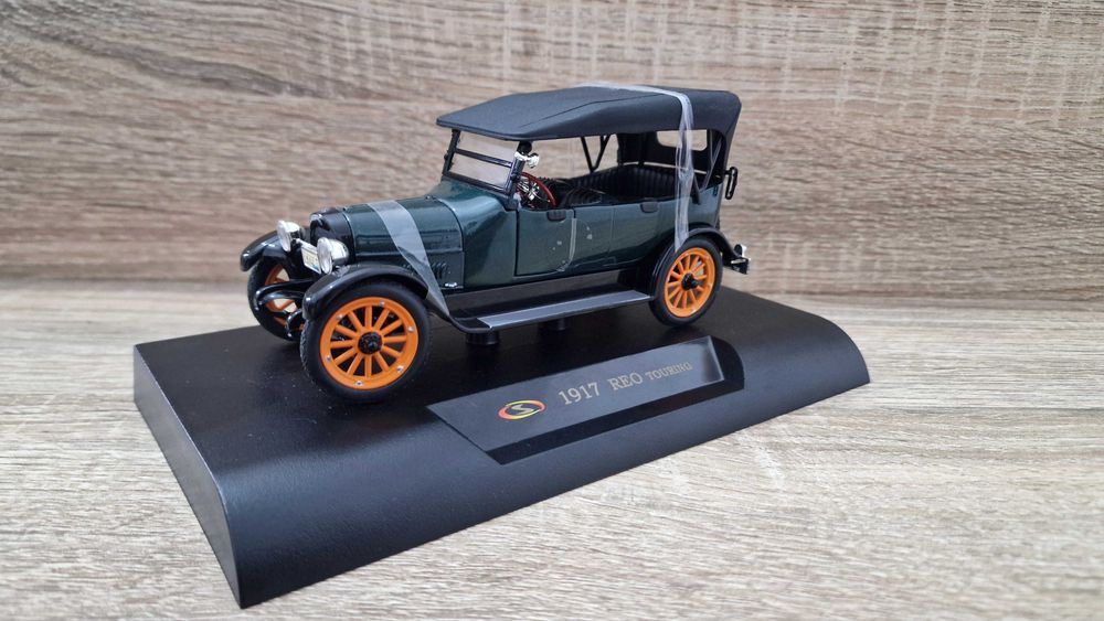 Miniatura REO Touring »1917» 1:24