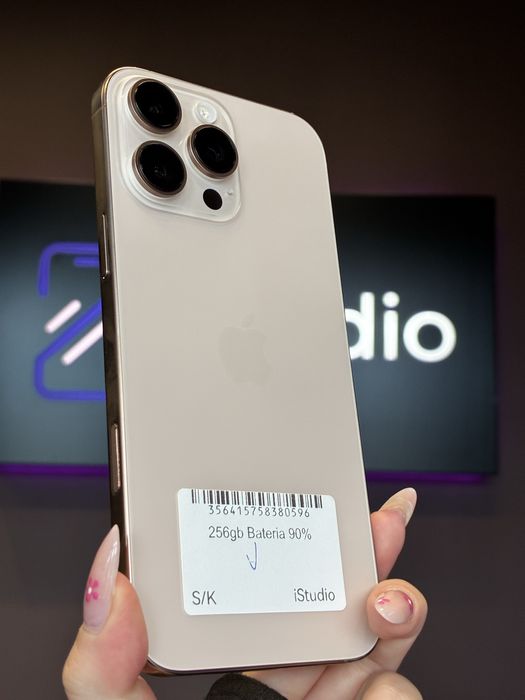 iPhone 16 Pro Max 256GB Tytan Pustynny– Stan bardzo dobry – Raty 0% – Wysyłka / Odbiór Warszawa