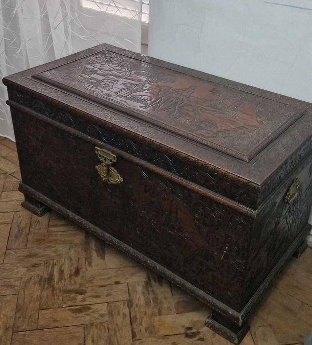 Arca/baú de madeira