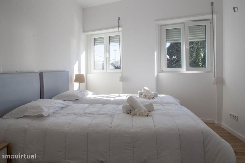 Quarto - localizado em Paranhos Porto