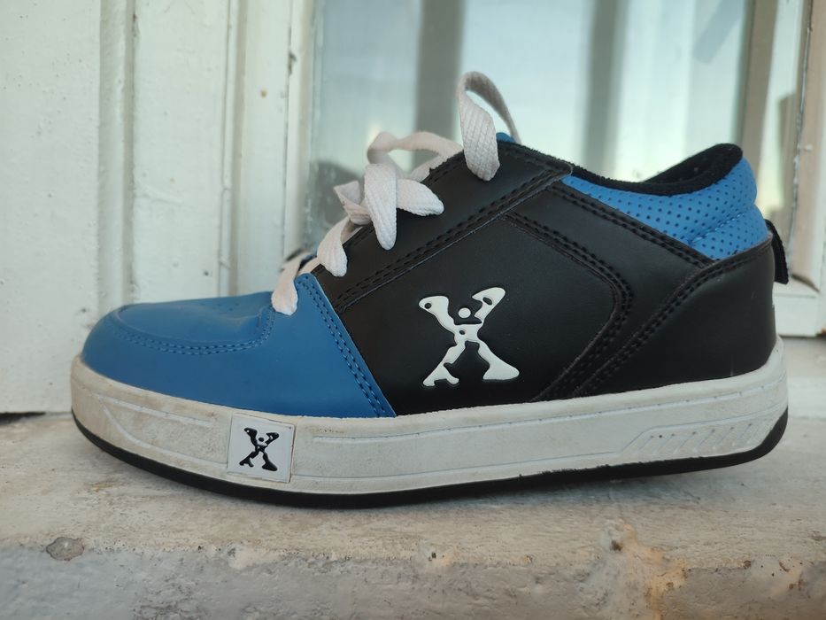 Красовки з роліками 34