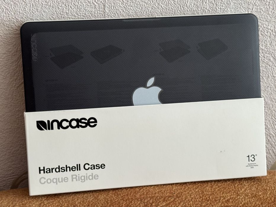 Incase Hardshell Case for MacBook Air M1