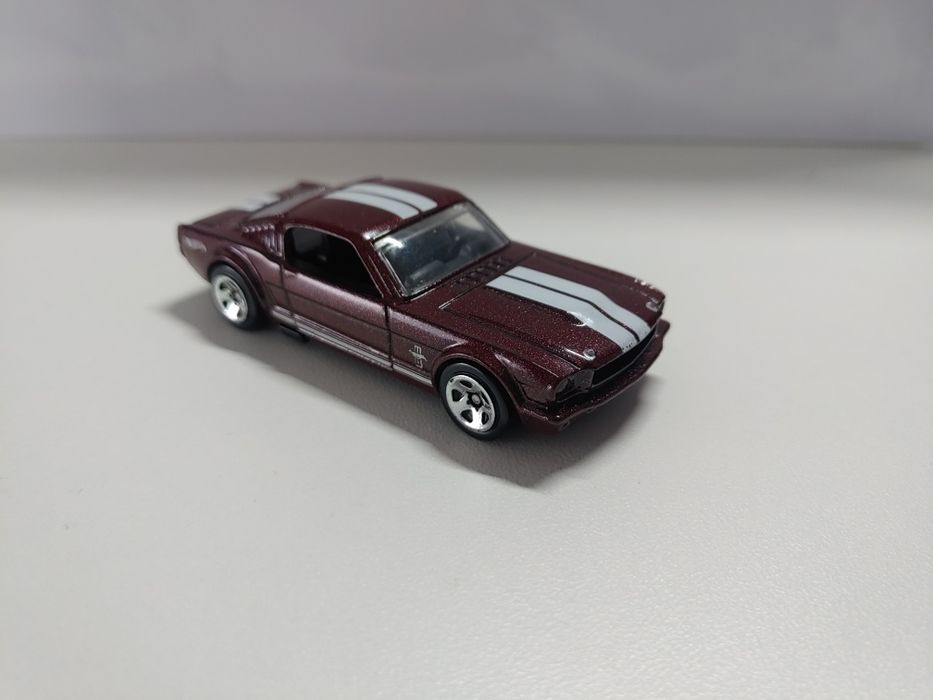 Hot wheels 1965 Ford Mustang 2+2 Fastback