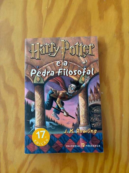 Harry Potter e a Pedra Filosofal, J.K. Rowling
