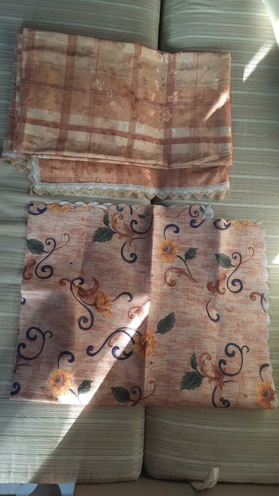 Скатертина жаккардова