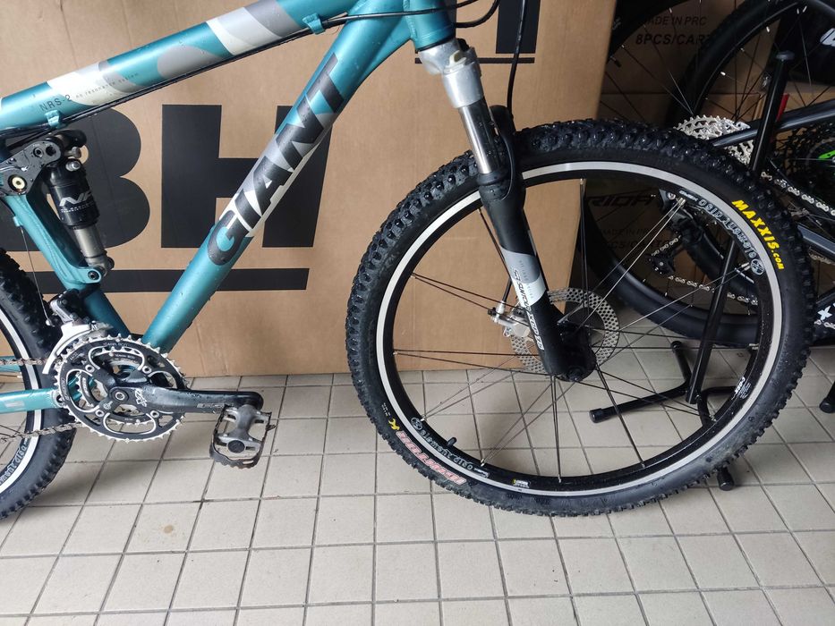 Giant suspensão total