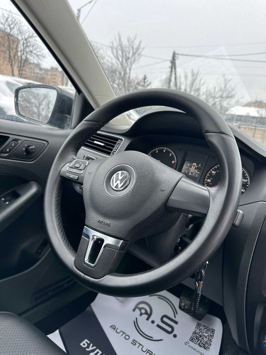 Продам Volkswagen Jetta 2010 рік можлива розстрочка,кредит,обмін!