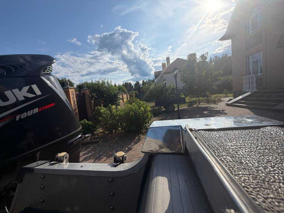 Продам Tracker Targa 17, 2001 рік + Suzuki 140 к.с.