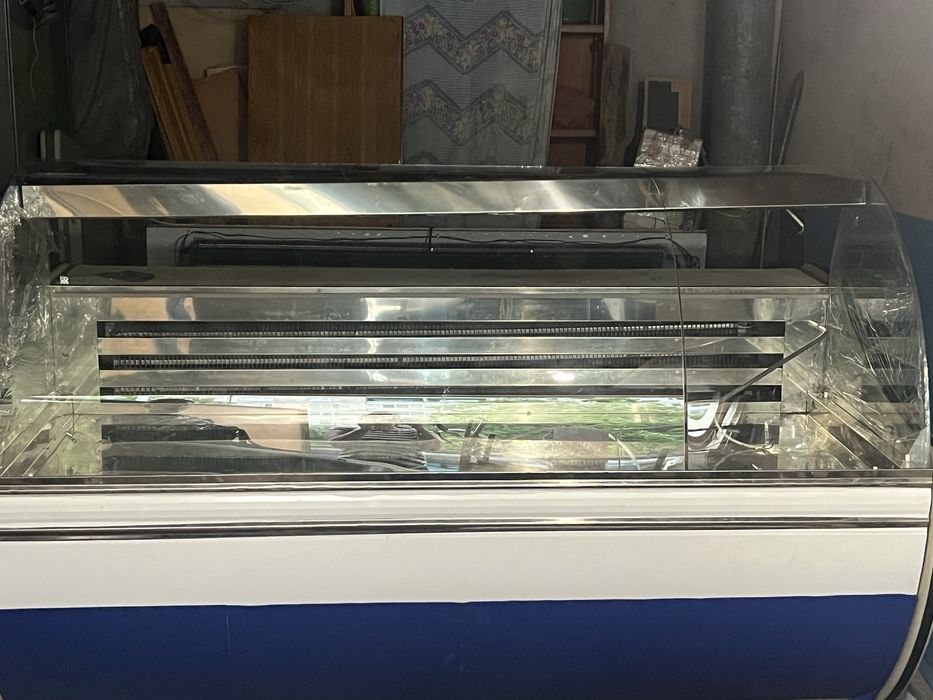 Вітрина холодильна