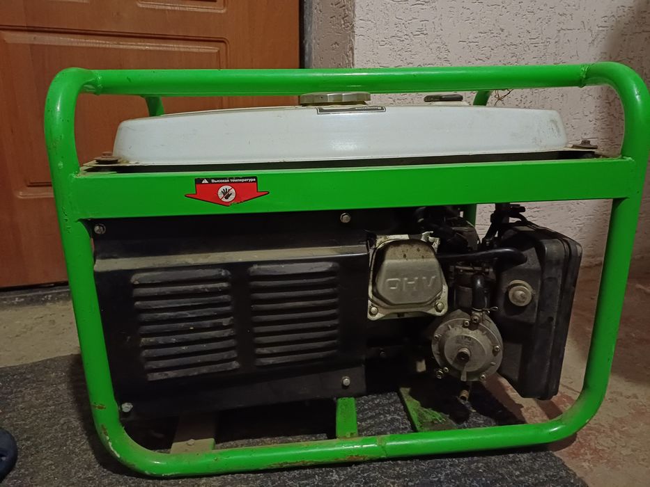 Генератор  2500 (2,2 кВт)