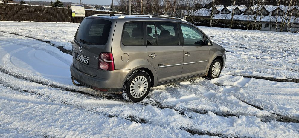 Volkswagen touran  1.9 TDI  Automat  7 osobowy  (105 km)
