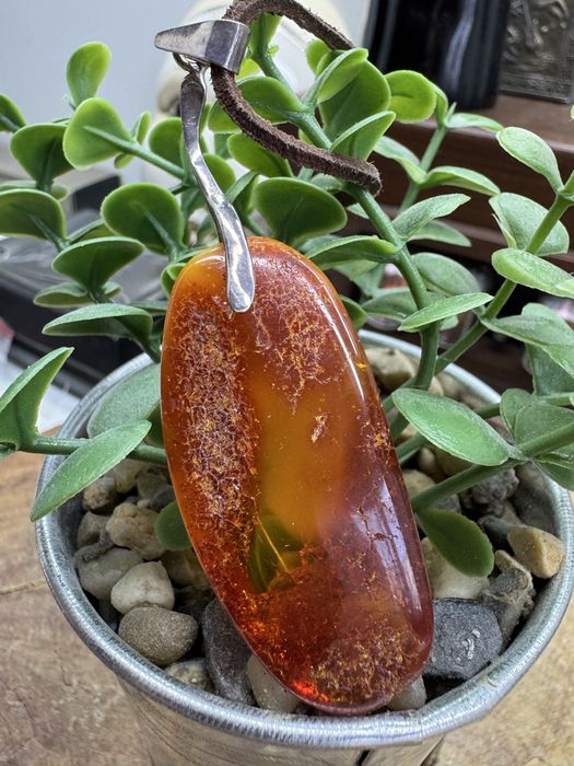 Piękny wisiorek naturalny bursztyn 9.4g