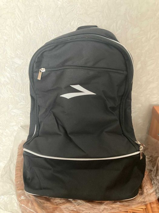 Рюкзак спортивний Diadora 3 відділення (чорний)