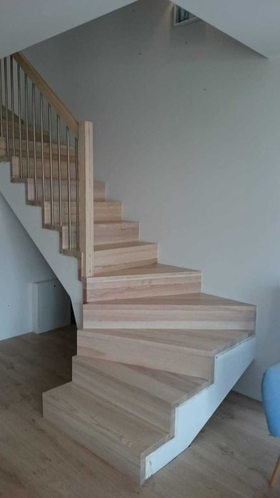 schody drewniane, dywanowe i na beton