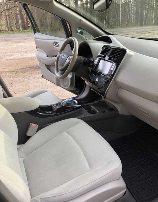 В продаже Nissan Leaf