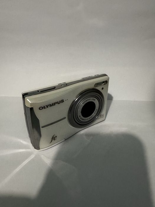 ■ 美品 ■ オリンパス　OLYMPUS FE-5030 パールホワイト olympus fe - купити фототехніку, відеотехніку - Ціна на OLX.ua