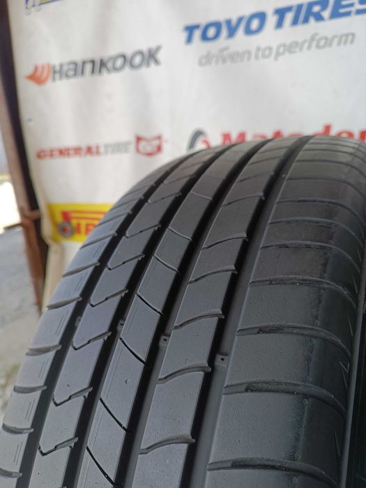 Літні шини 215/55 R18 Kumho ecsta hs51 2021 рік 7,4мм