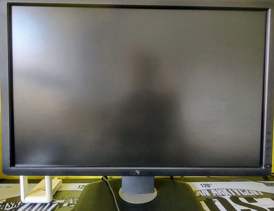 Komputer HP z GTX 1650 + Monitor + Klawiatura + Mysz + TP-Link