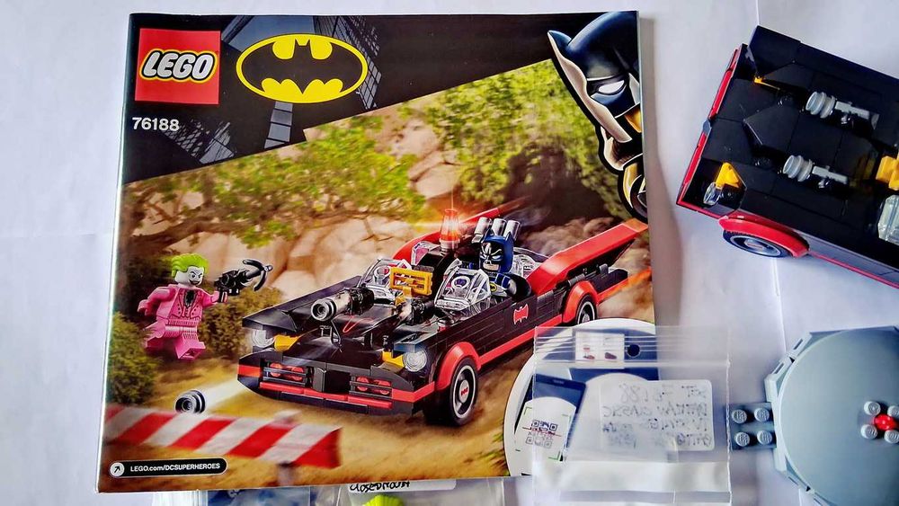 Lego DC 76188 Batman Classic TV Series Batmobile peças novas montado
