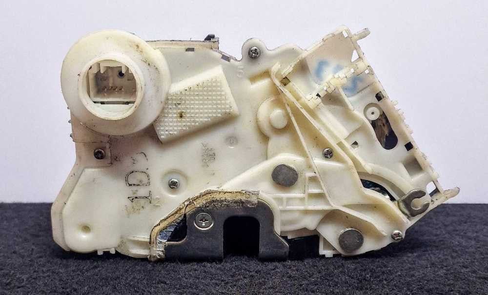 Fechadura / Fecho Porta Frente Esquerdo - TOYOTA YARIS
