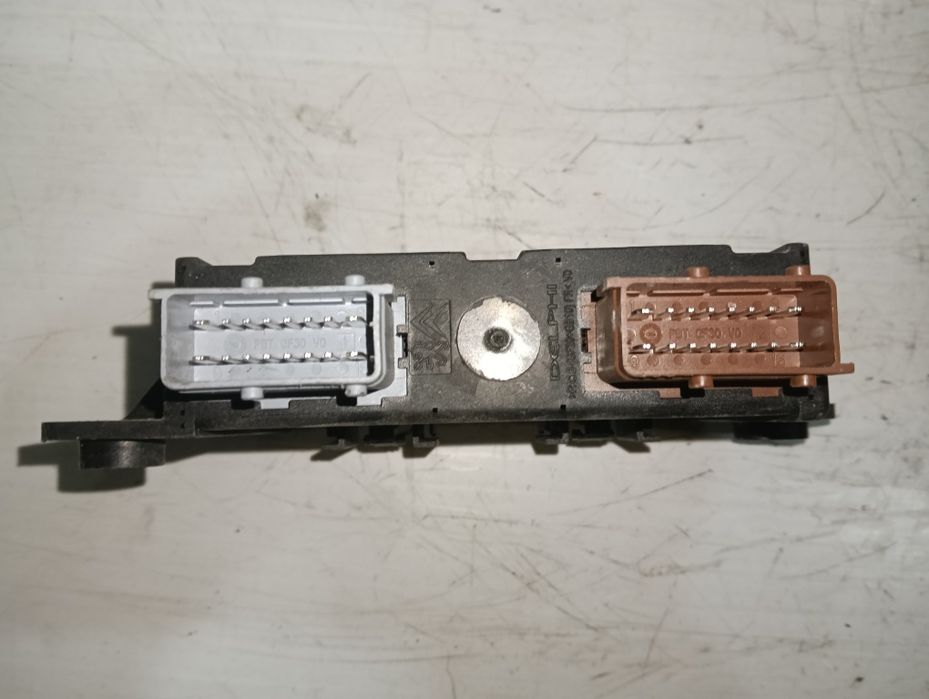 Módulo controle barra reboque Peugeot/citroen 208/308/508/2008/outros
