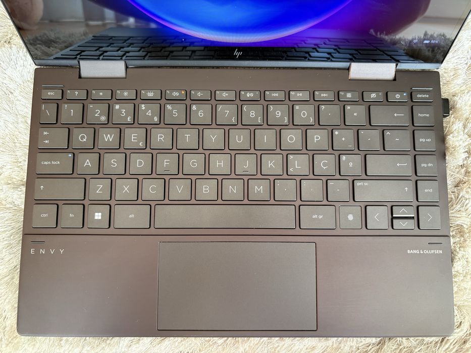 HP ENVY x360 Convertible 13 – Ryzen 7 | 16GB RAM | 512GB SSD | Touchscreen + Caneta digital